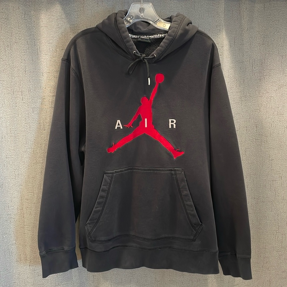 Nike Air Jordan Hoodie Black Red Logo Mens Medium Warm Basketball Sweatshirt